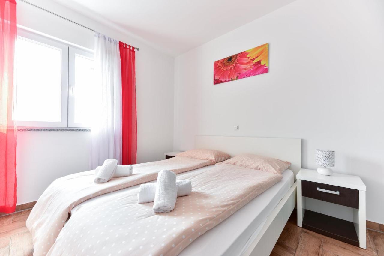 Apartments Villa Visnjik Zara Esterno foto
